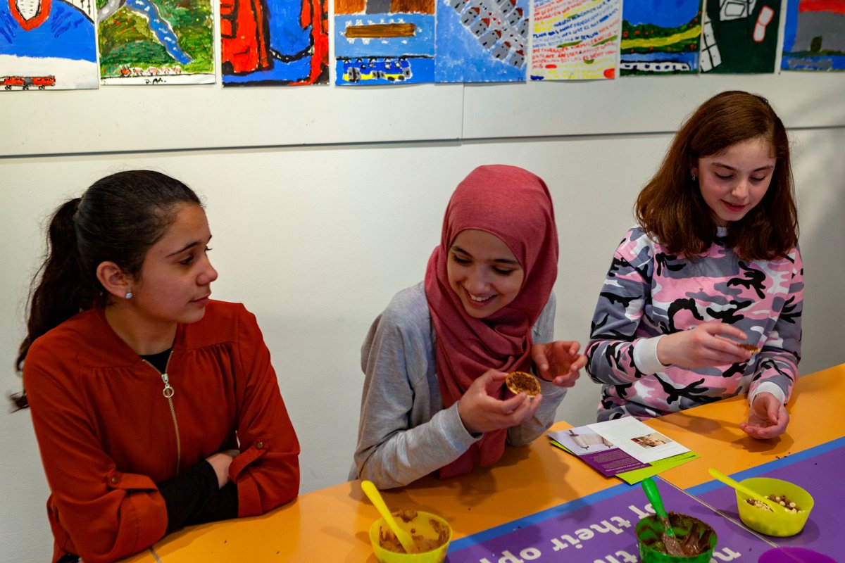 KSD2018-Joods Historisch Kindermuseum matzes versieren - Huub Zeeman