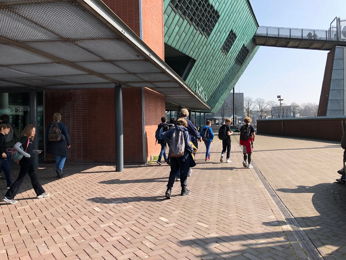 KSD2019-8e groepers op weg naar NEMO