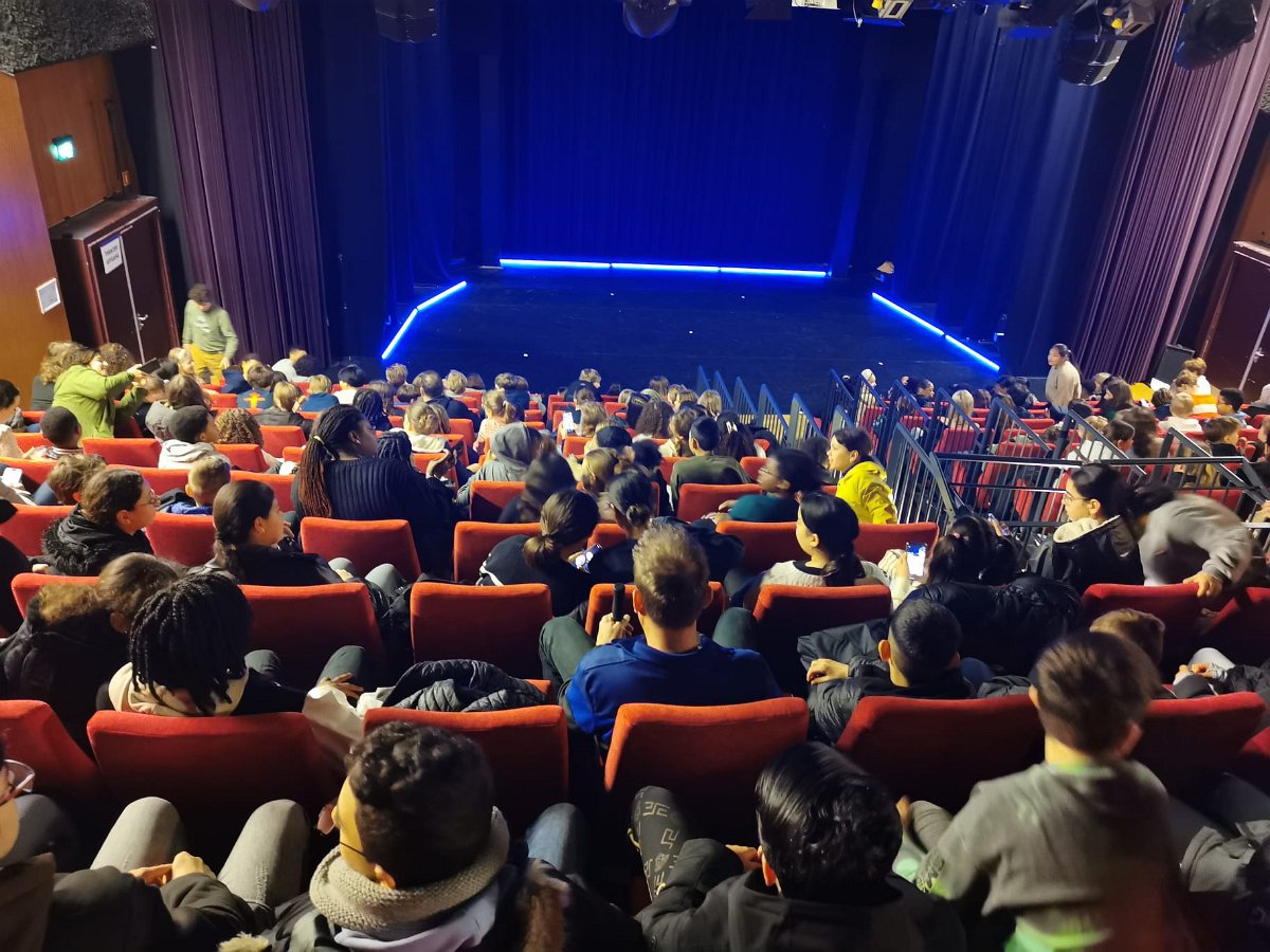 KSD2024-Spinoza theater
