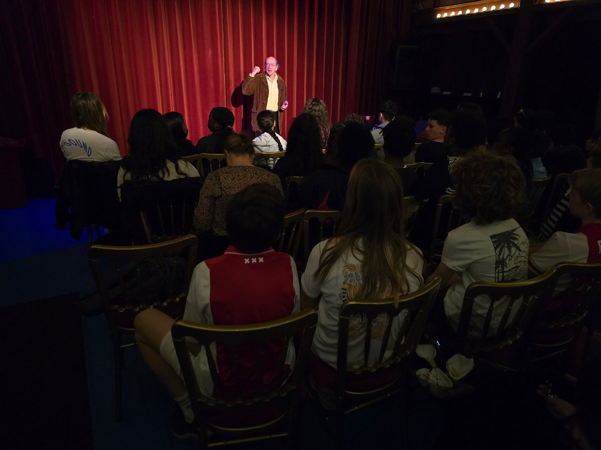 KSD2025-Eric Borrias verhalenverteller Amsterdams Marionetten Theater4